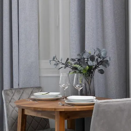 Daire Classy Cracow Rakowicka By Renters