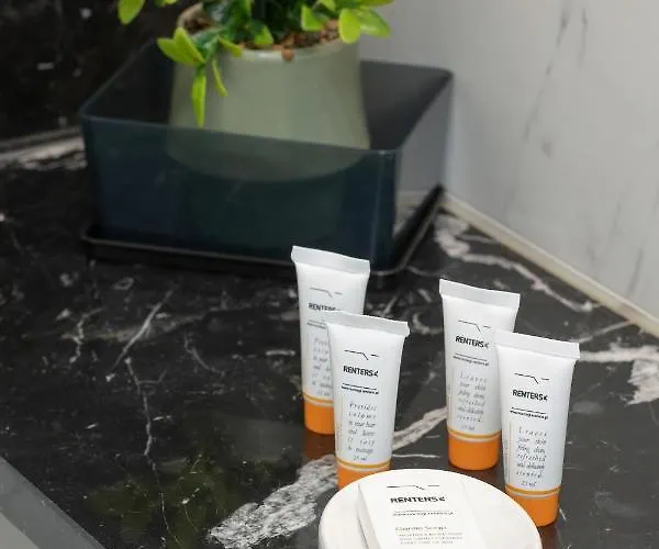 Classy Cracow Rakowicka By Renters Krakow