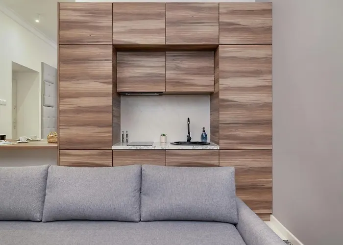 Classy Cracow Rakowicka By Renters Apartment *